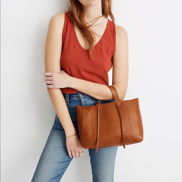 The Elsewhere Tie Crossbody Tote in Leather ai312 - Picture 3 of 6